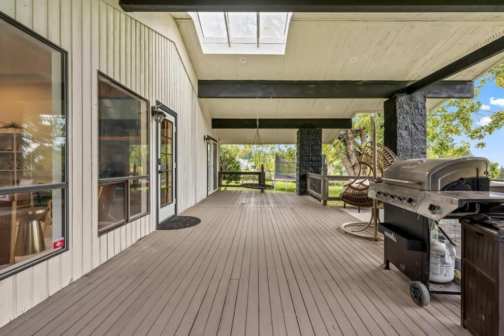 22 Acres Home With Hot Tub Minutes From Ilana Casino Ridgefield Exterior photo