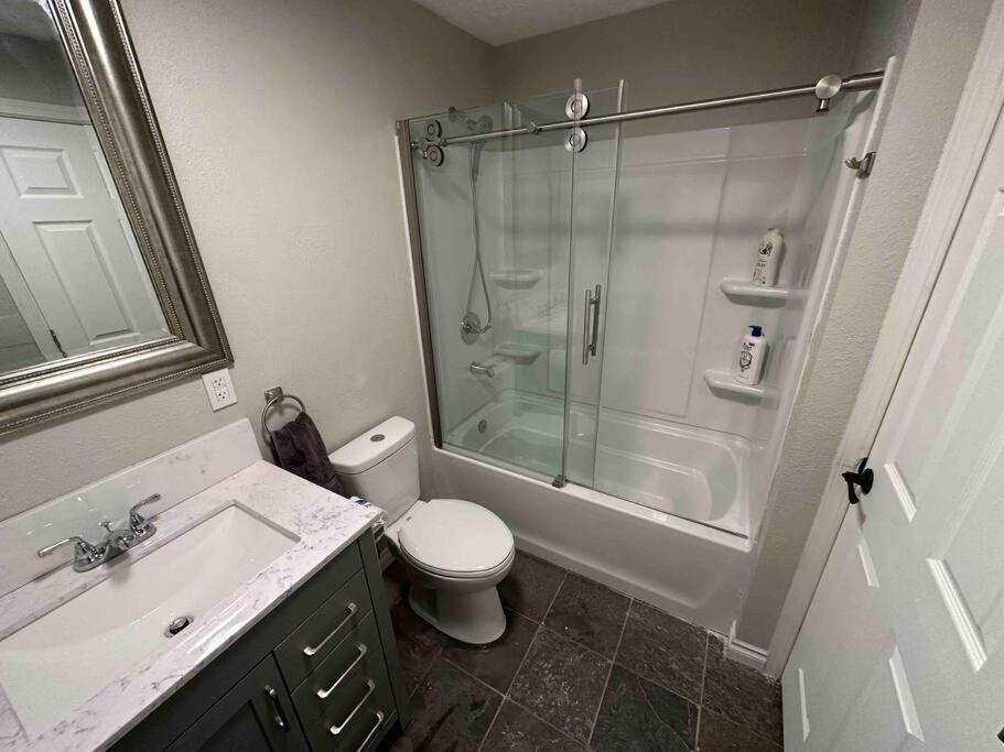 22 Acres Home With Hot Tub Minutes From Ilana Casino Ridgefield Exterior photo