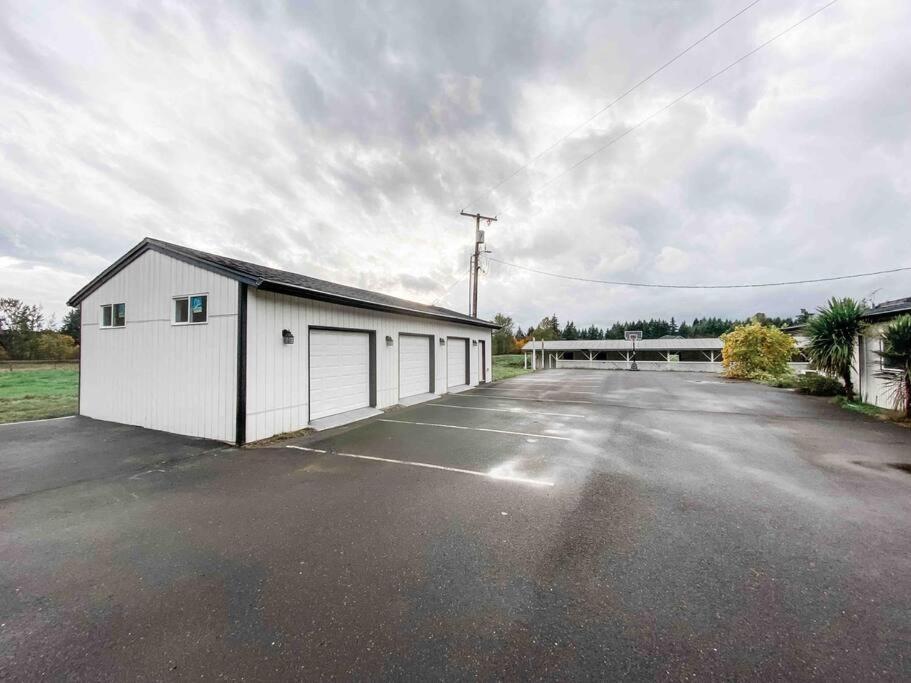 22 Acres Home With Hot Tub Minutes From Ilana Casino Ridgefield Exterior photo